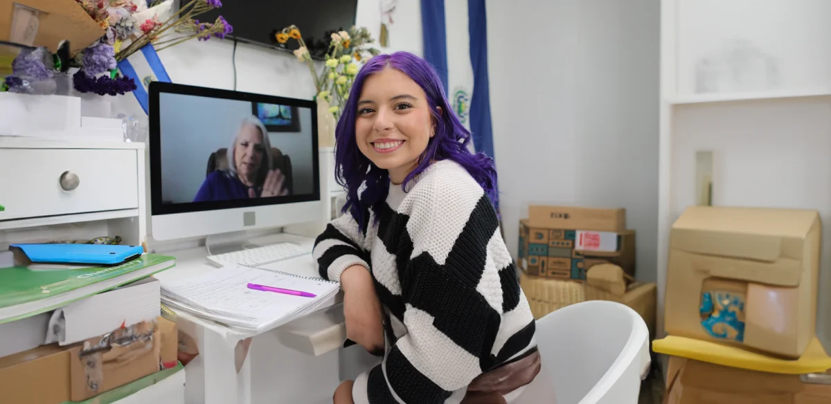 chica sonriendo